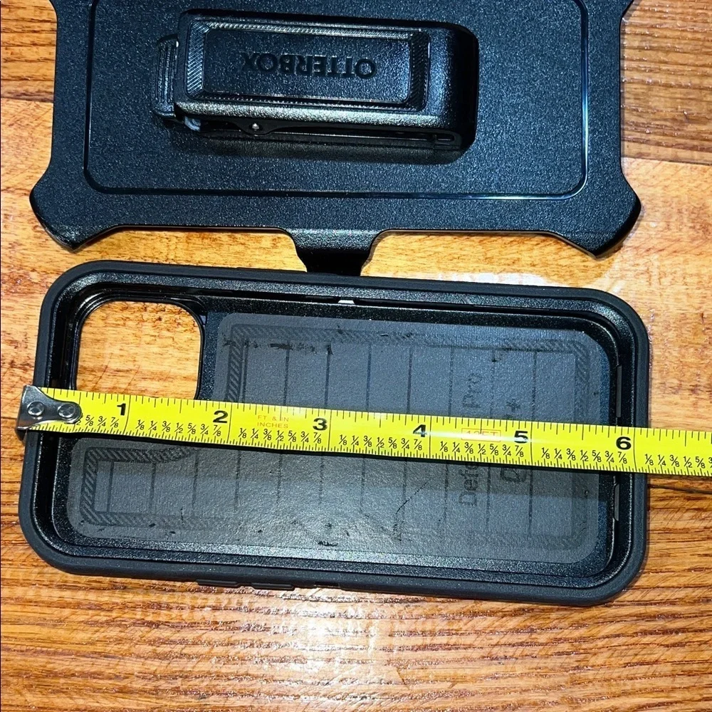 iPhone 11 OtterBox Rugged Black Case with Clip